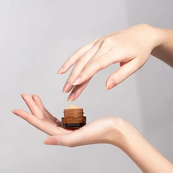 Estée Lauder Advanced Night Repair Eye Supercharged Gel-Crème .17oz Trial Size - Picture 3 of 13